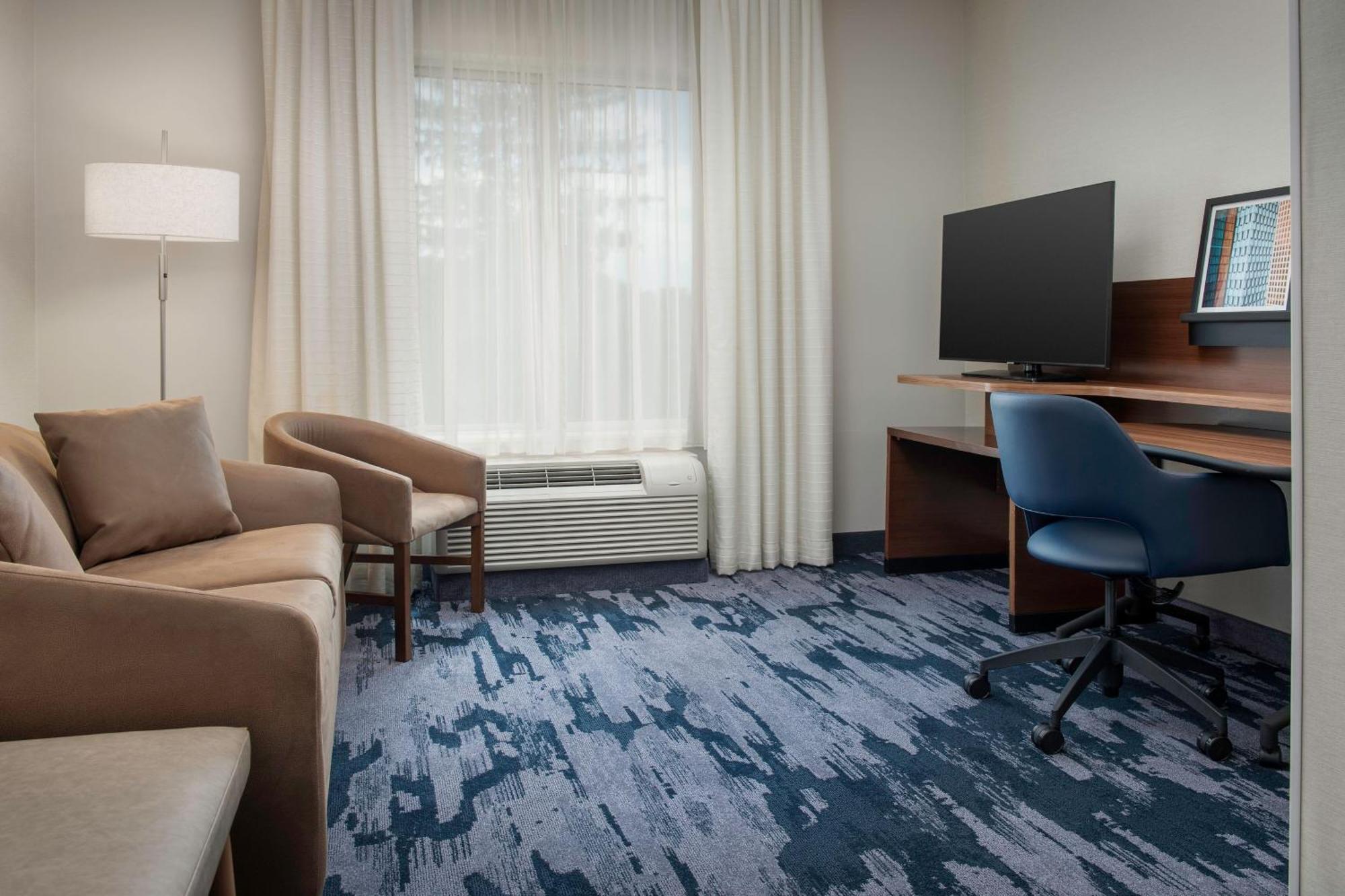 Fairfield Inn & Suites By Marriott איתקה מראה חיצוני תמונה